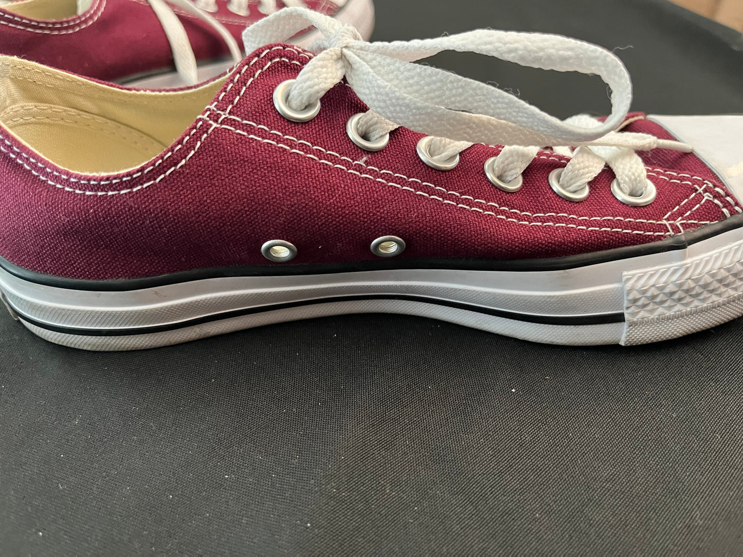 Unisex Converse All star Casual shoes, size 7 in womens, size 5 in mens
