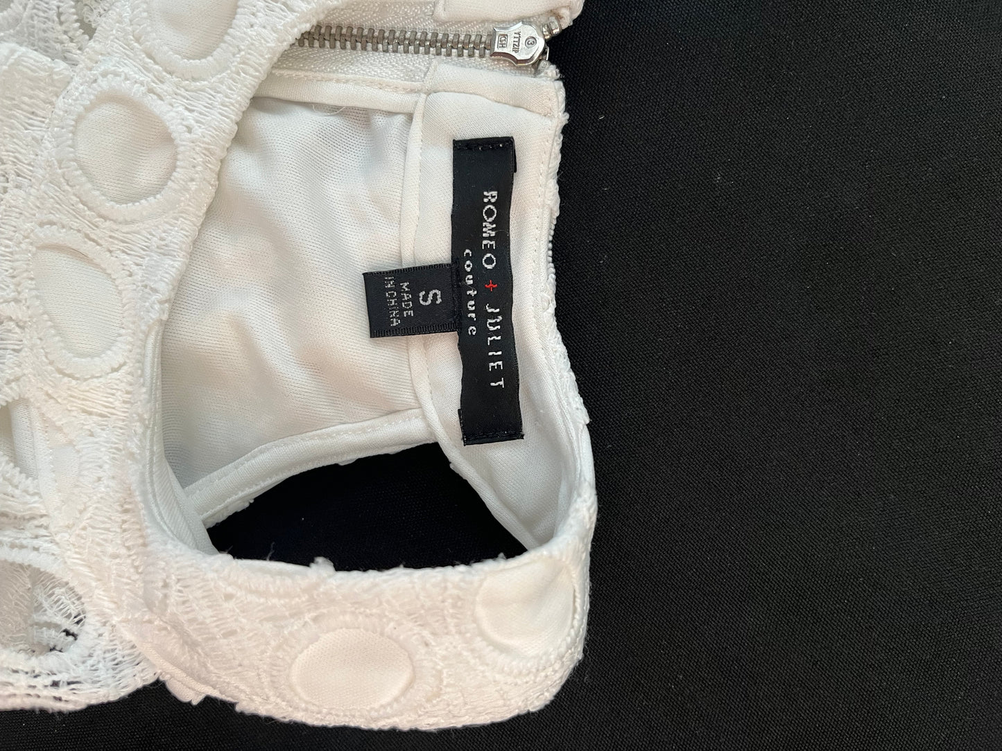 Romeo and Juliet Womens sleeveless blouse, size small